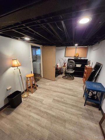 4856 Farlin Avenue, St Louis, MO 63115