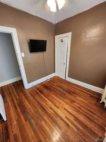 4856 Farlin Avenue, St Louis, MO 63115