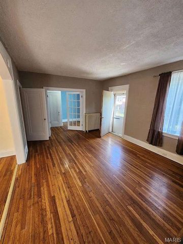 4856 Farlin Avenue, St Louis, MO 63115