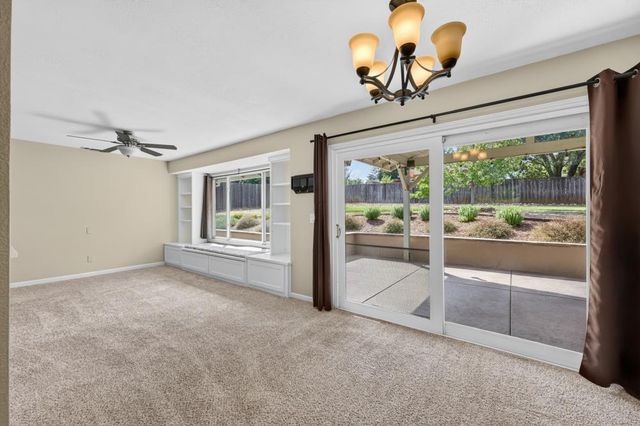3450 La Canada Dr, Cameron Park, CA 95682