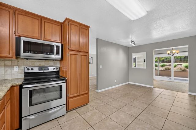 3450 La Canada Dr, Cameron Park, CA 95682