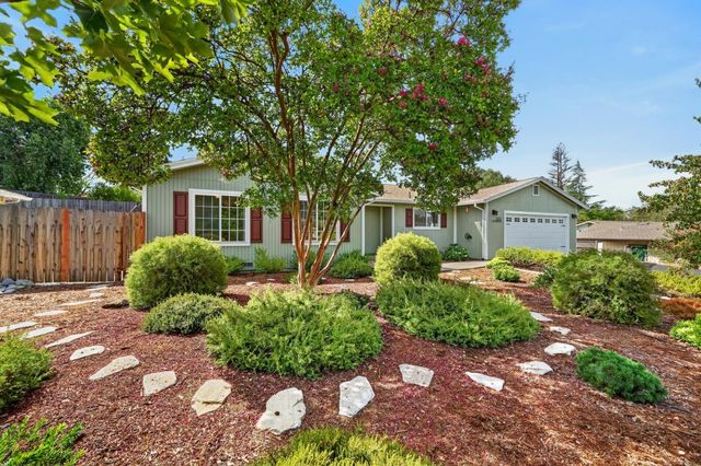 3450 La Canada Dr, Cameron Park, CA 95682