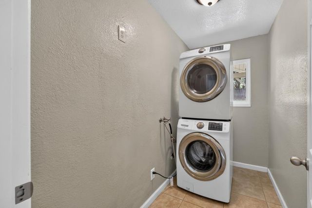 3450 La Canada Dr, Cameron Park, CA 95682