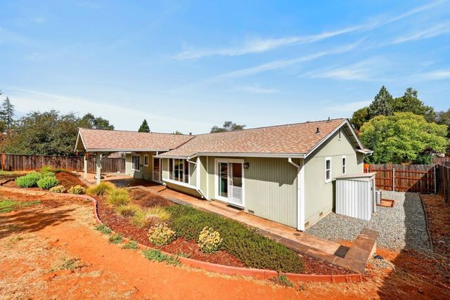 3450 La Canada Dr, Cameron Park, CA 95682