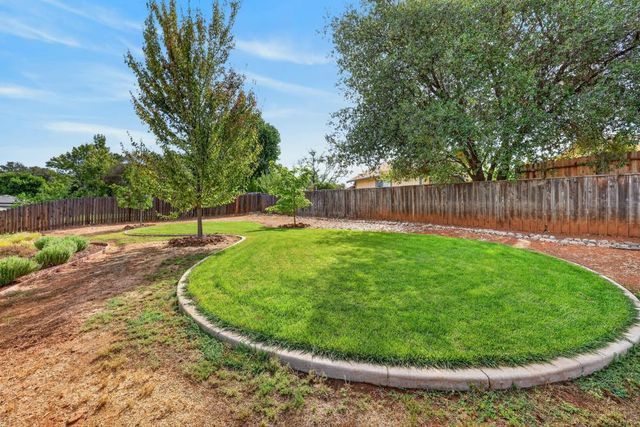 3450 La Canada Dr, Cameron Park, CA 95682