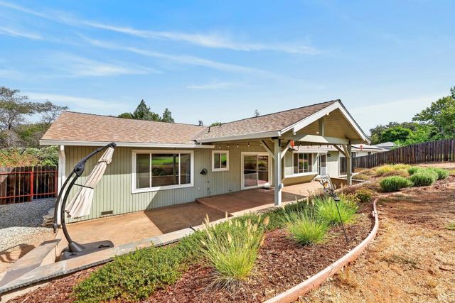 3450 La Canada Dr, Cameron Park, CA 95682