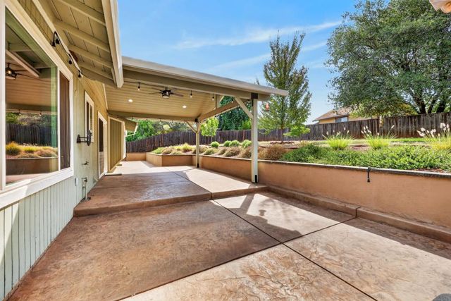 3450 La Canada Dr, Cameron Park, CA 95682