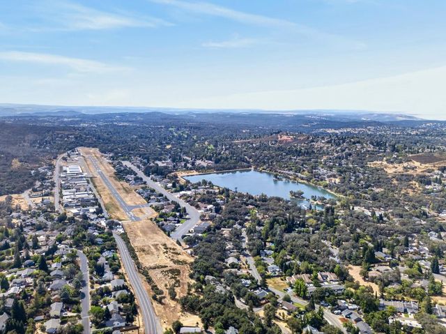 3450 La Canada Dr, Cameron Park, CA 95682