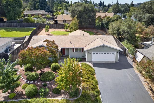 3450 La Canada Dr, Cameron Park, CA 95682