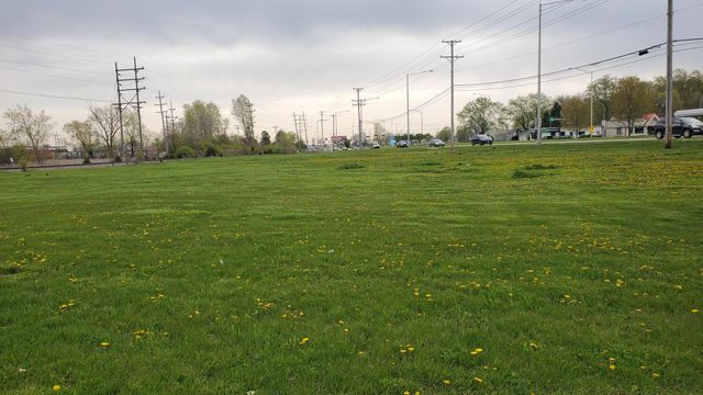 18W570 W North Avenue, Villa Park, IL 60181