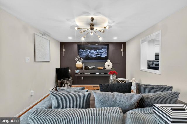 2811 NEWPORT GAP PIKE, Wilmington, DE 19808