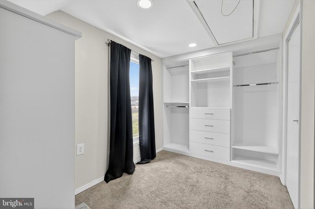 2811 NEWPORT GAP PIKE, Wilmington, DE 19808