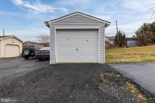 2811 NEWPORT GAP PIKE, Wilmington, DE 19808