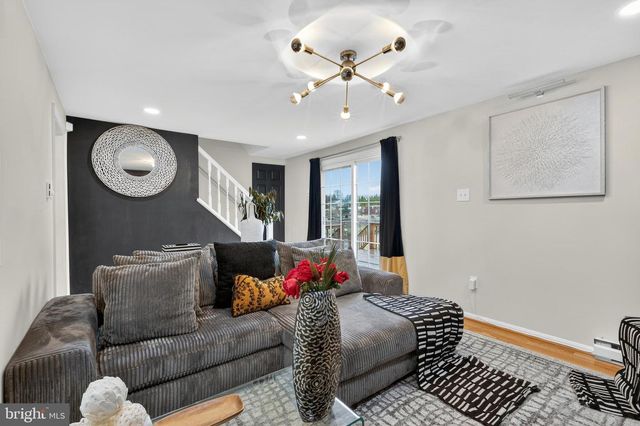 2811 NEWPORT GAP PIKE, Wilmington, DE 19808