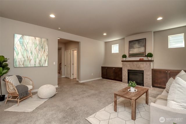 2707 179th Street E, Tacoma, WA 98445