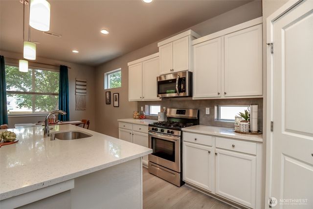 2707 179th Street E, Tacoma, WA 98445
