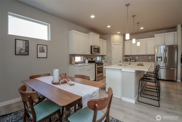 2707 179th Street E, Tacoma, WA 98445