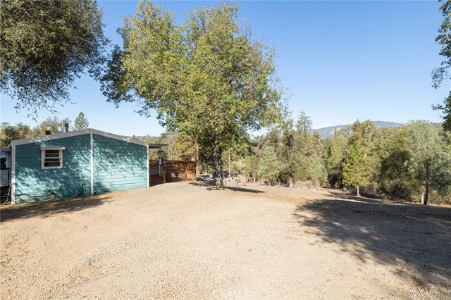 42661 Little Rock, Ahwahnee, CA 93601