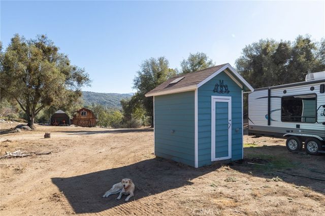 42661 Little Rock, Ahwahnee, CA 93601