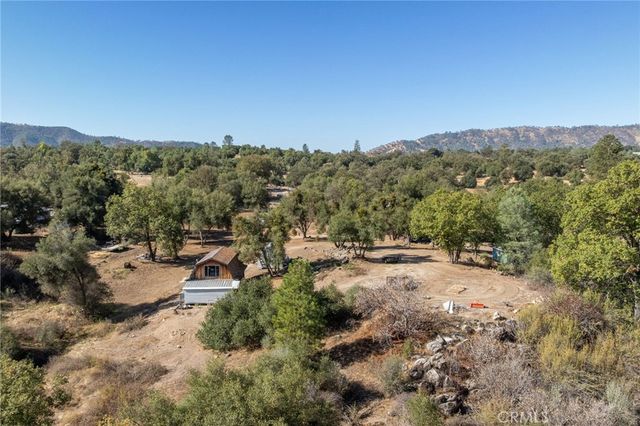 42661 Little Rock, Ahwahnee, CA 93601