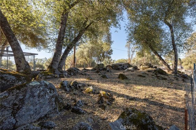 42661 Little Rock, Ahwahnee, CA 93601