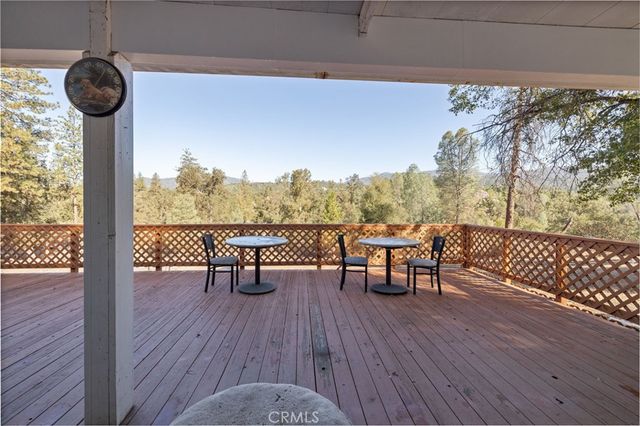 42661 Little Rock, Ahwahnee, CA 93601