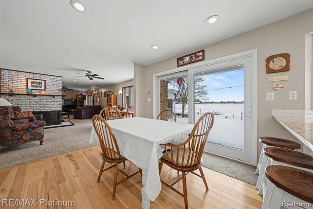 2863 Walmsley Circle Drive, Lake Orion, MI 48360