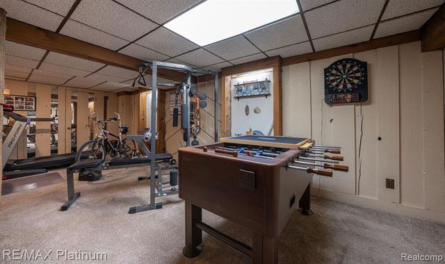 2863 Walmsley Circle Drive, Lake Orion, MI 48360