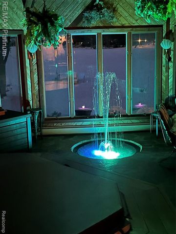 2863 Walmsley Circle Drive, Lake Orion, MI 48360