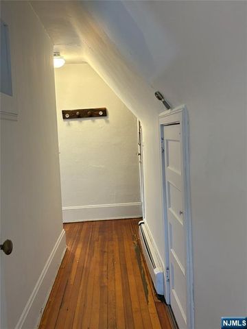 1 Club 3, Montclair, NJ 07042