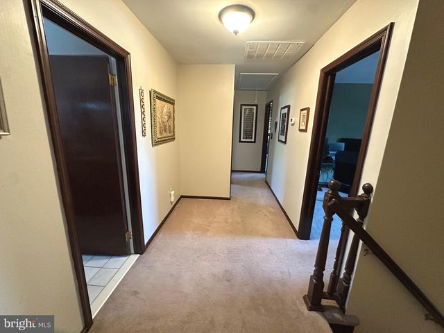 1325 DEFLAVIS CIR, Blue Bell, PA 19422