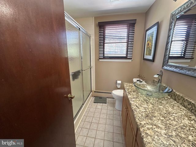 1325 DEFLAVIS CIR, Blue Bell, PA 19422