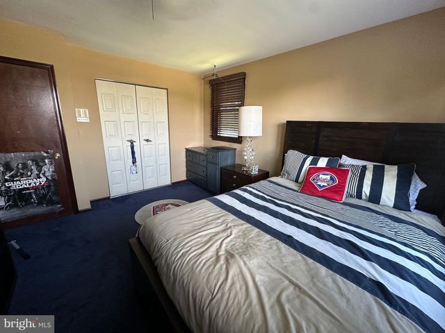 1325 DEFLAVIS CIR, Blue Bell, PA 19422