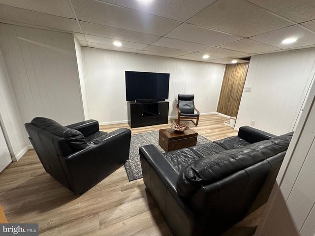 1325 DEFLAVIS CIR, Blue Bell, PA 19422