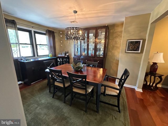 1325 DEFLAVIS CIR, Blue Bell, PA 19422