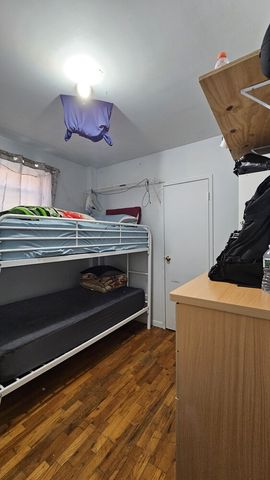 319 E 105th St Apt 6B, New York City, NY 10029