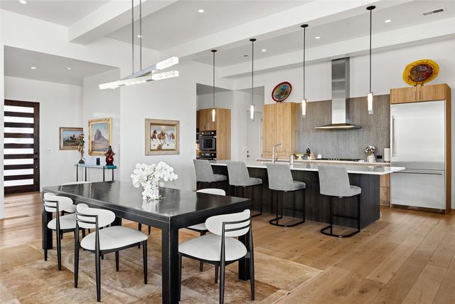 2 Via Oso, Santa Fe, NM 87506