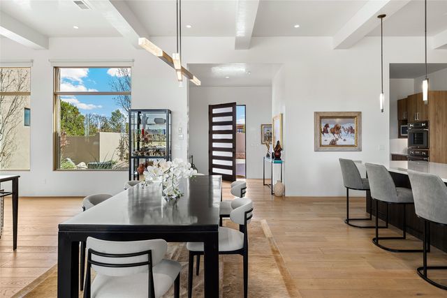 2 Via Oso, Santa Fe, NM 87506