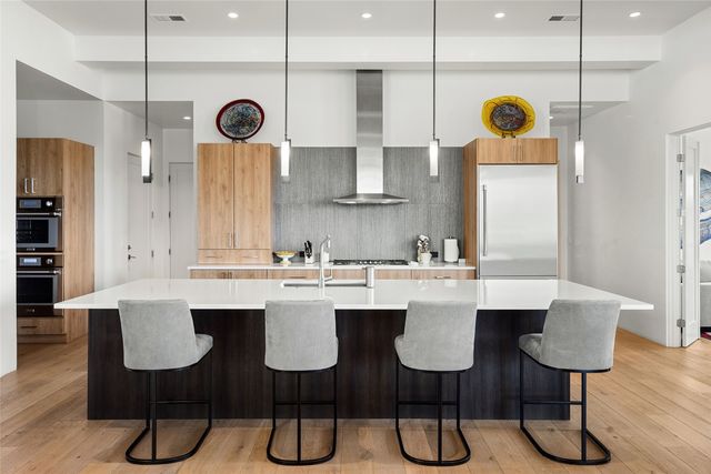 2 Via Oso, Santa Fe, NM 87506