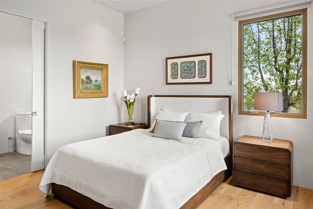 2 Via Oso, Santa Fe, NM 87506