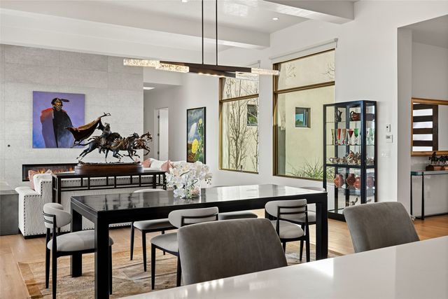 2 Via Oso, Santa Fe, NM 87506