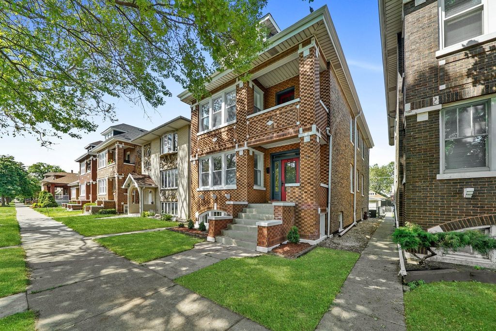 4730 S Komensky Avenue 1, Chicago, IL 60632