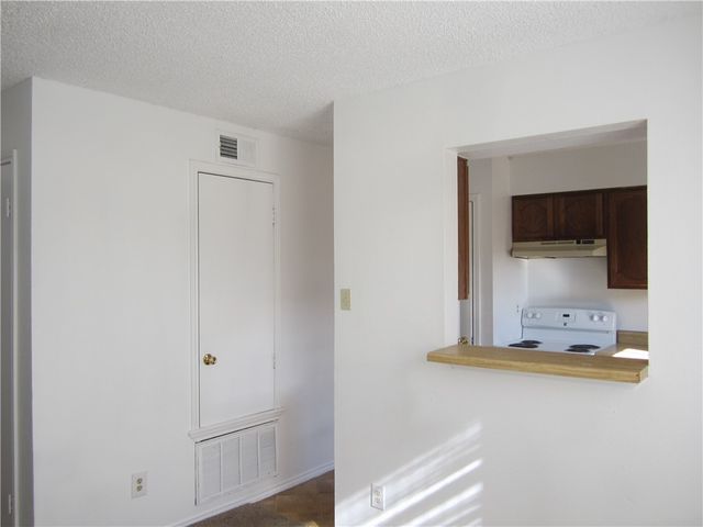 6702 Everhart F103, Corpus Christi, TX 78413