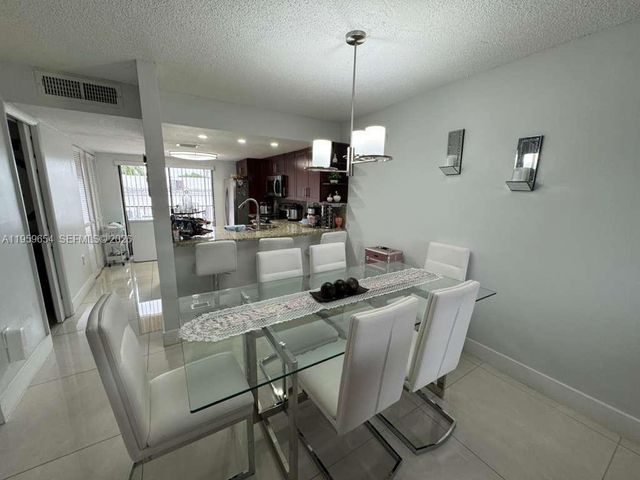 5083 W 12th Ln D-6, Hialeah, FL 33012