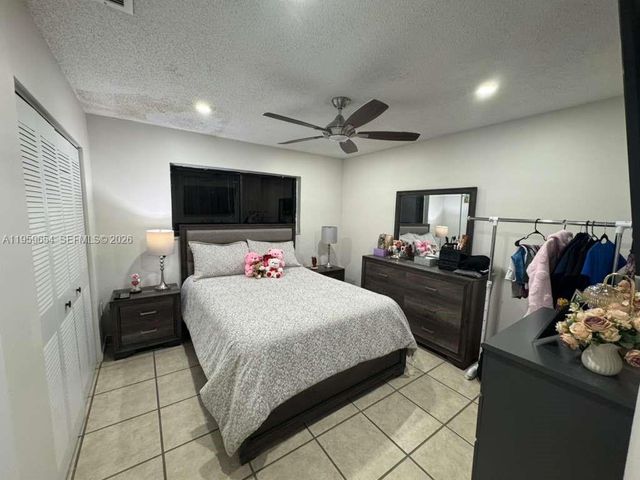 5083 W 12th Ln D-6, Hialeah, FL 33012