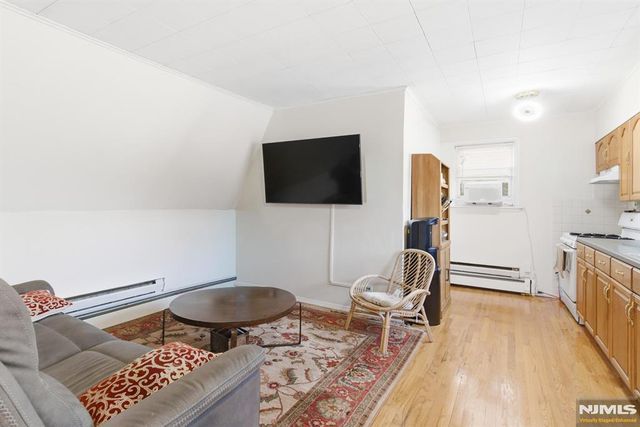 375 Westervelt Place, Lodi, NJ 07644