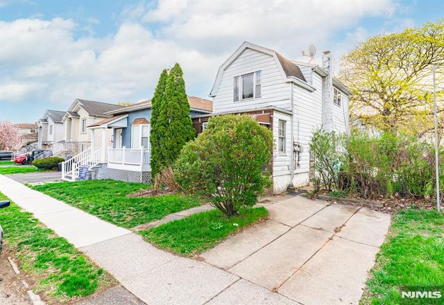 375 Westervelt Place, Lodi, NJ 07644