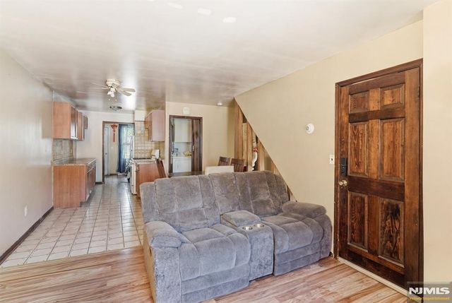 375 Westervelt Place, Lodi, NJ 07644