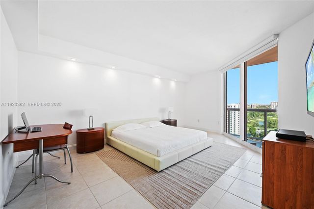 3370 Hidden Bay Drive 2102, Aventura, FL 33180