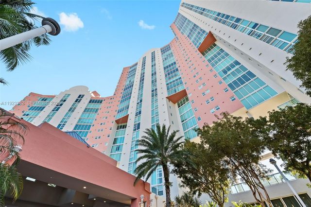 3370 Hidden Bay Drive 2102, Aventura, FL 33180